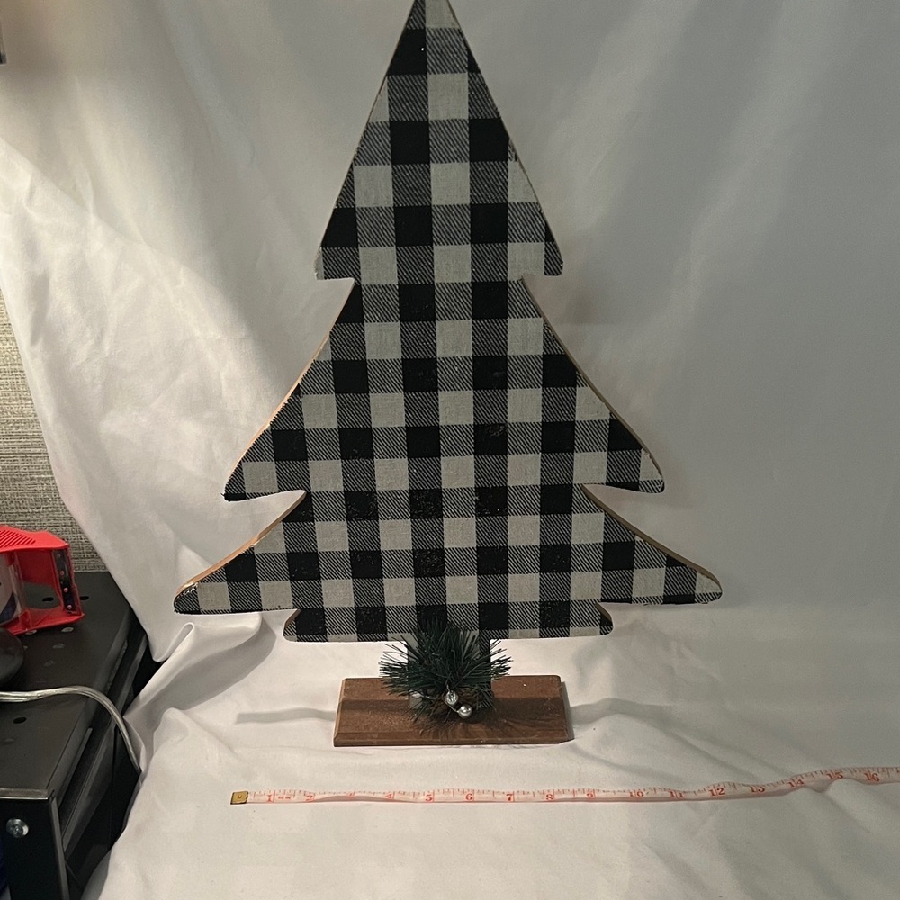 Hobby Lobby Black and White Plaid Tree Decor